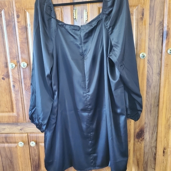 AND NOW THIS Black Size XXL Satinlike Long Sleeved Dress - Picture 4 of 4
